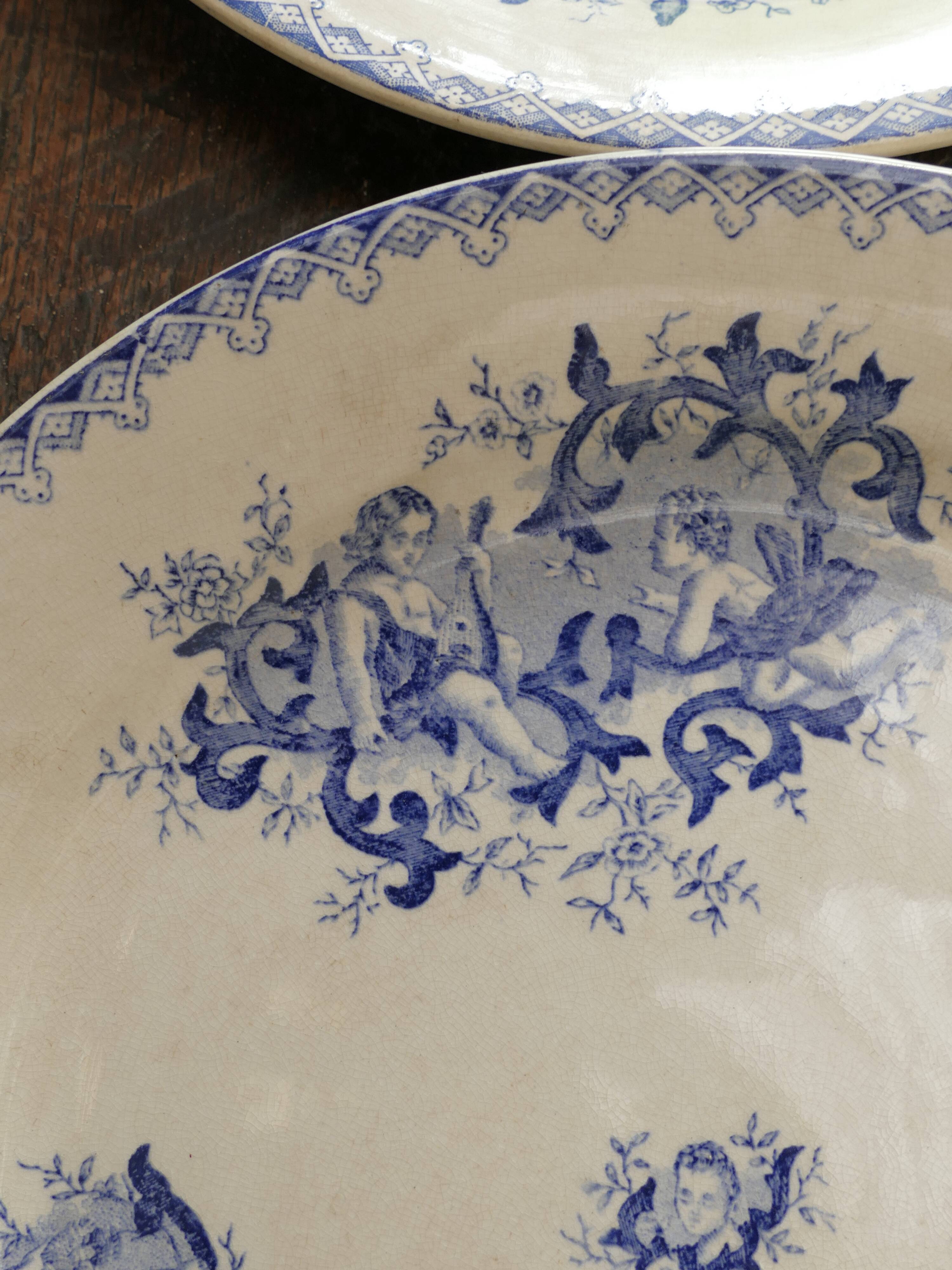 Iron earth dishes