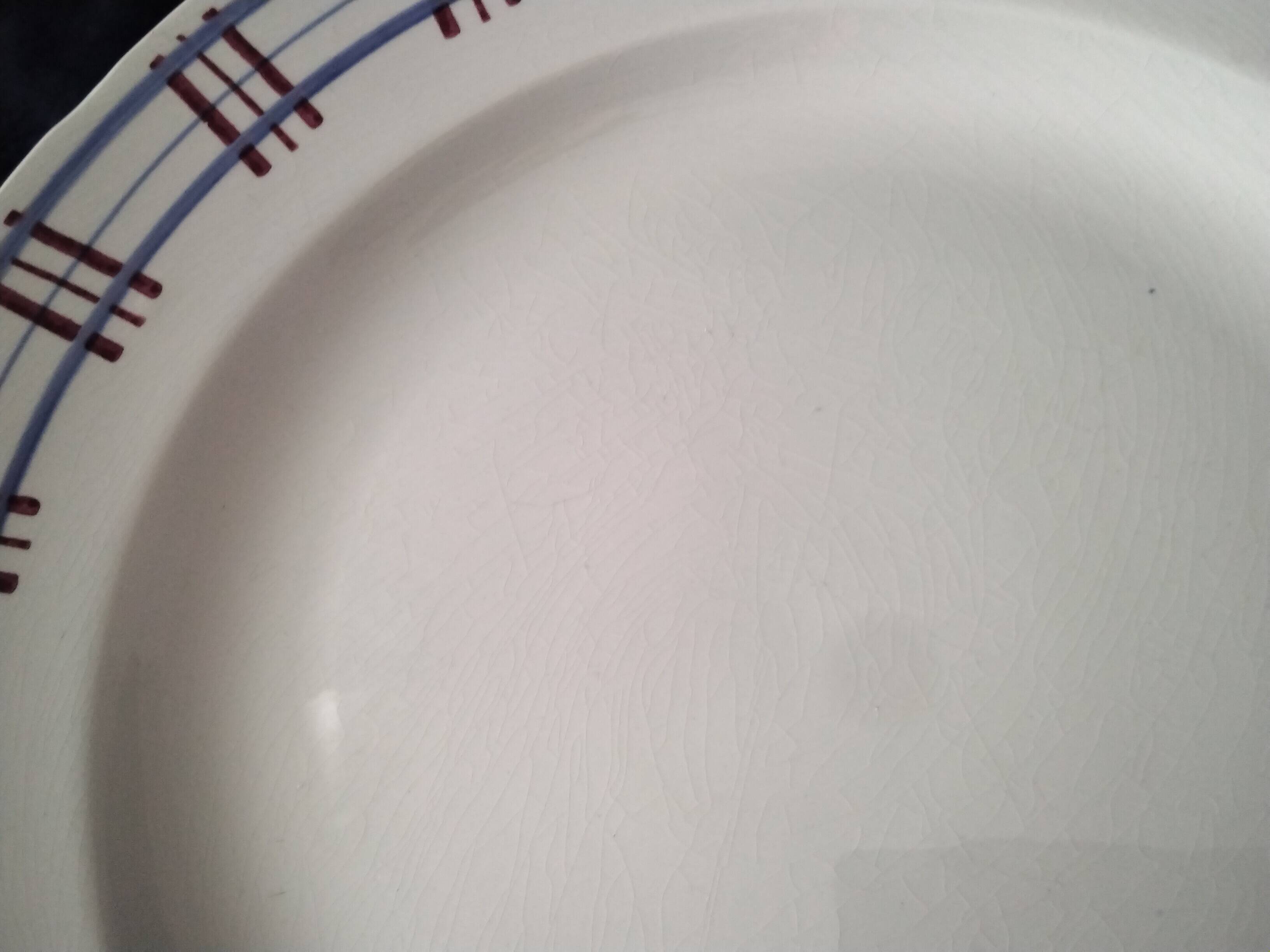 Large Sarreguemines serving dish Poitou model 32 cm