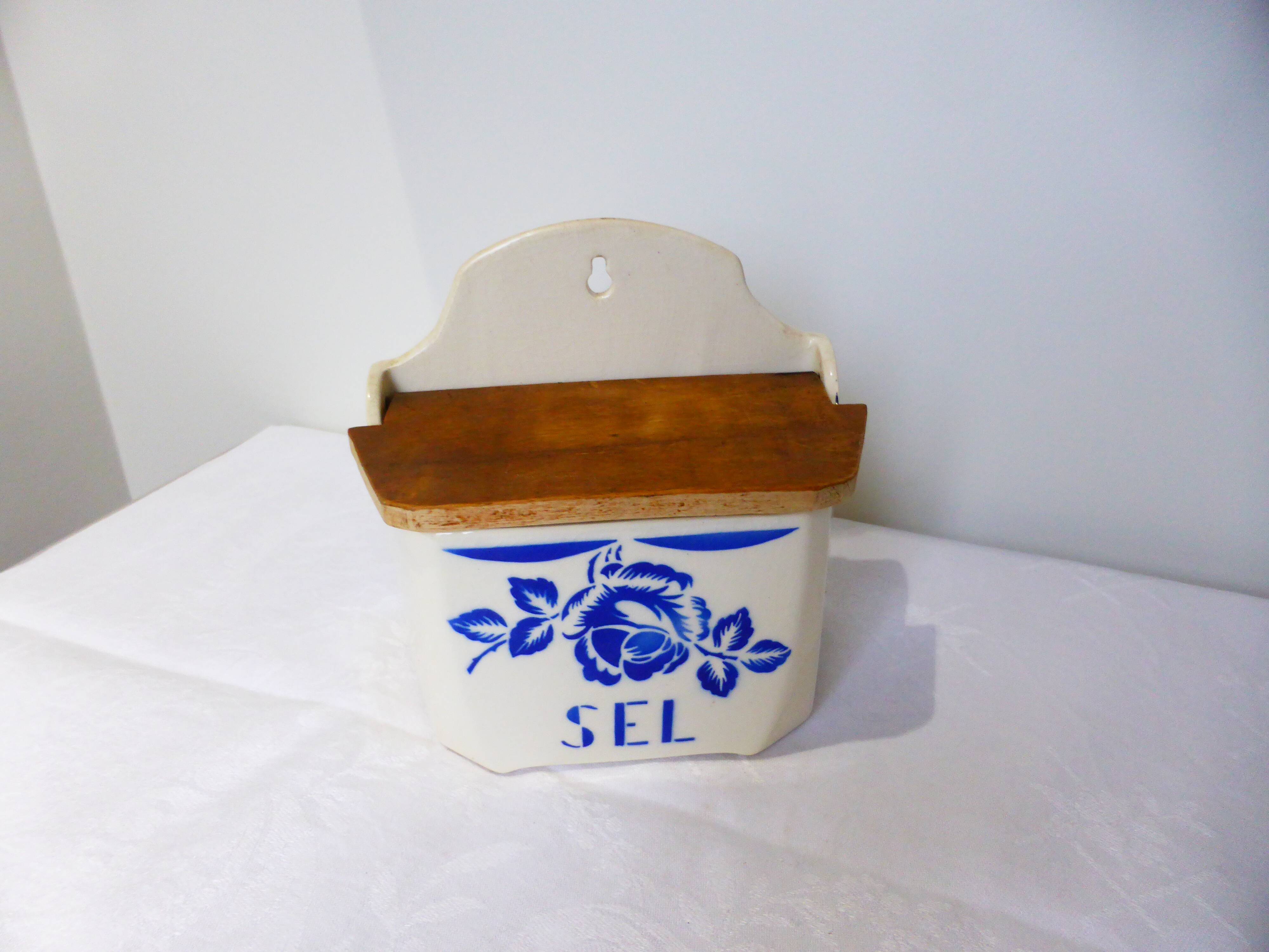Badonviller porcelain salt box 211269