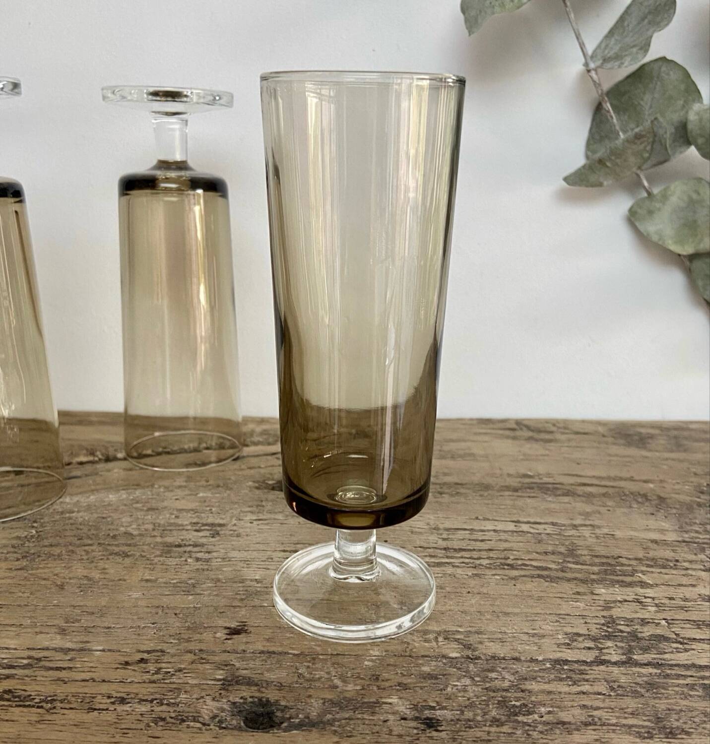 4 LUMINARC smoked glass flutes