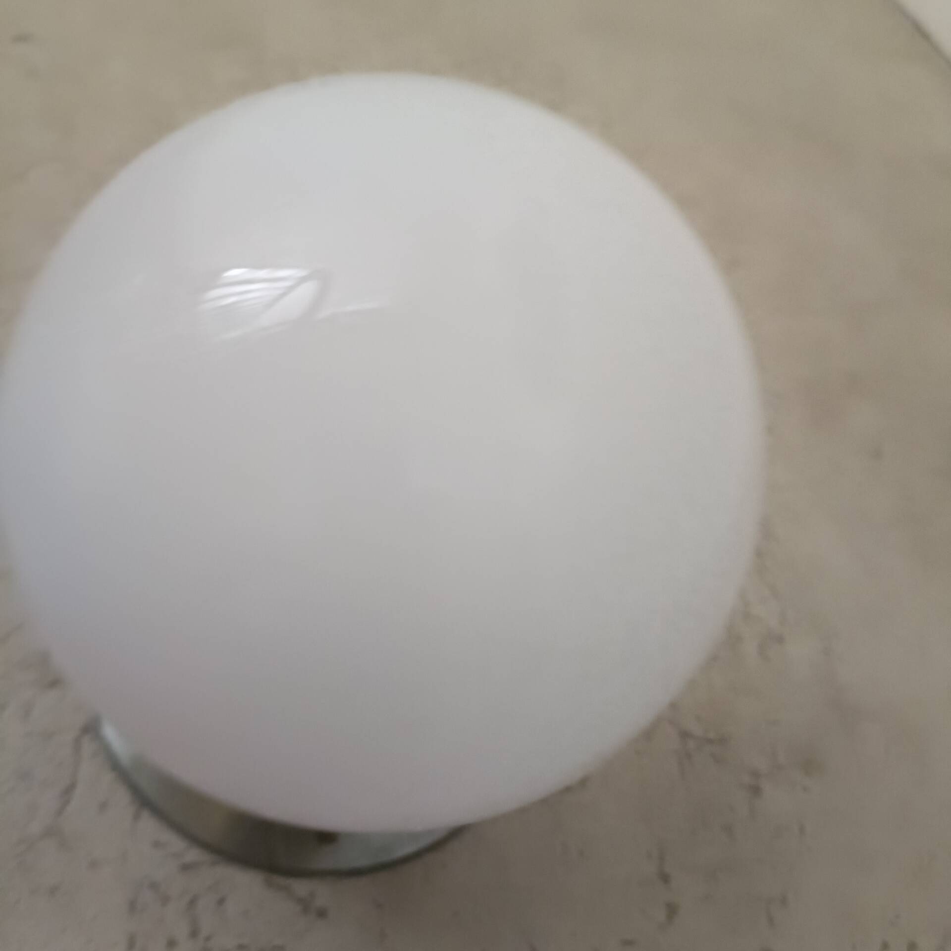 Applique, plafonnier, boule en opaline