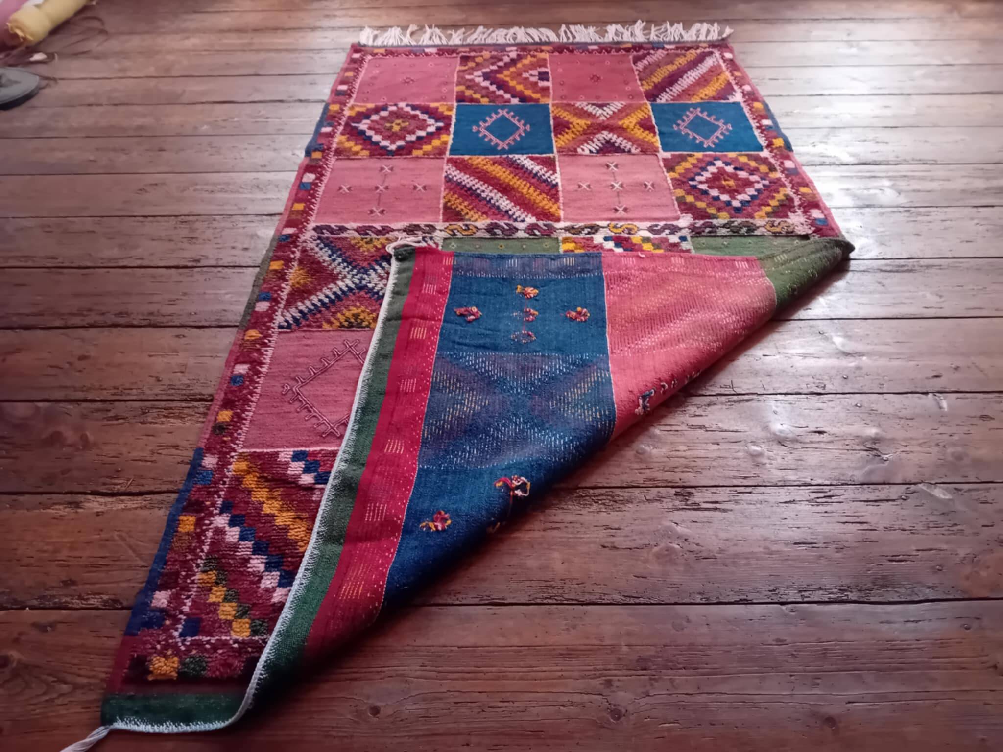 Handmade Berber Taznakht Kilim Rug 213x116cm