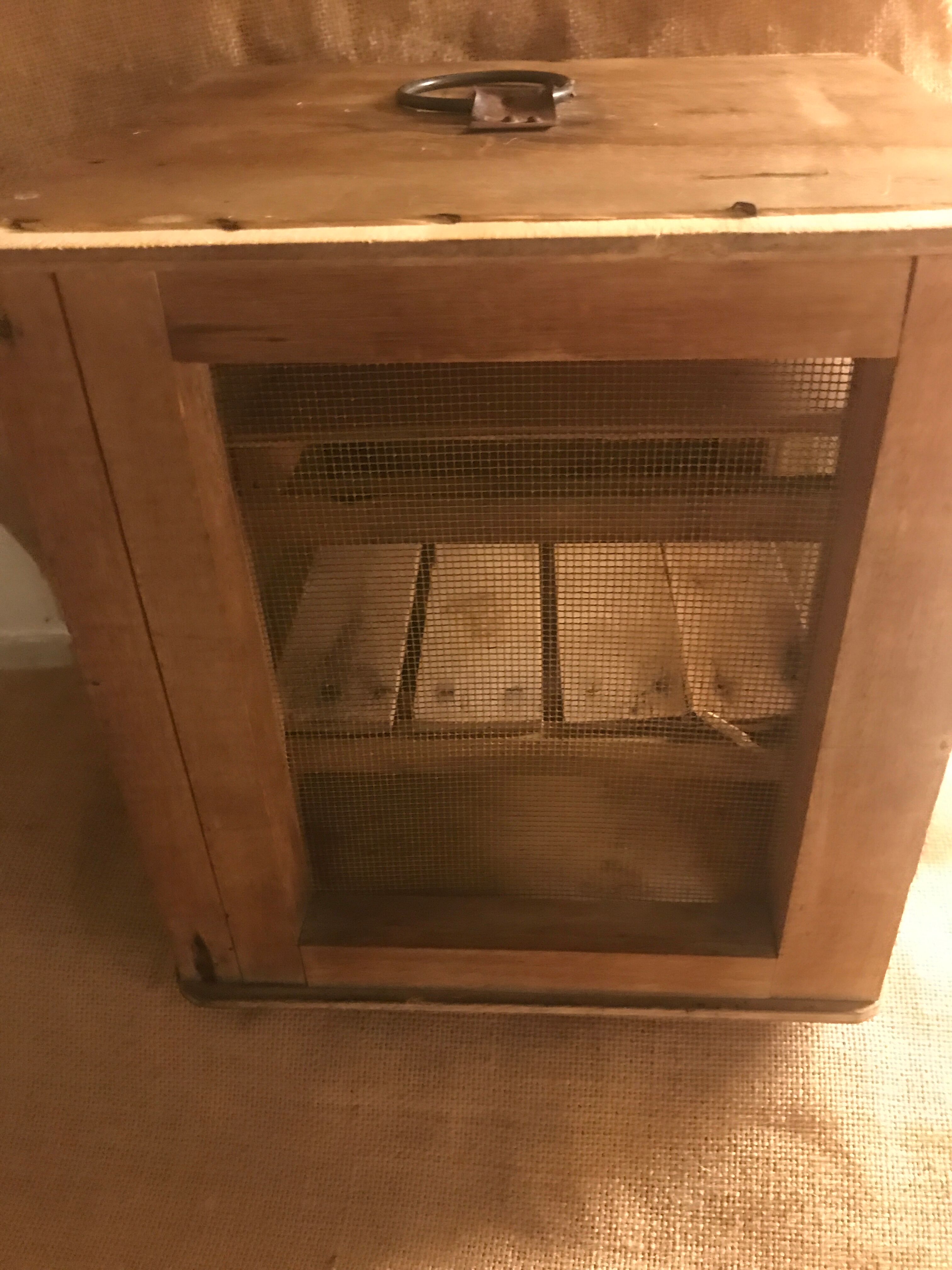 Keeps eating old cheesemaker