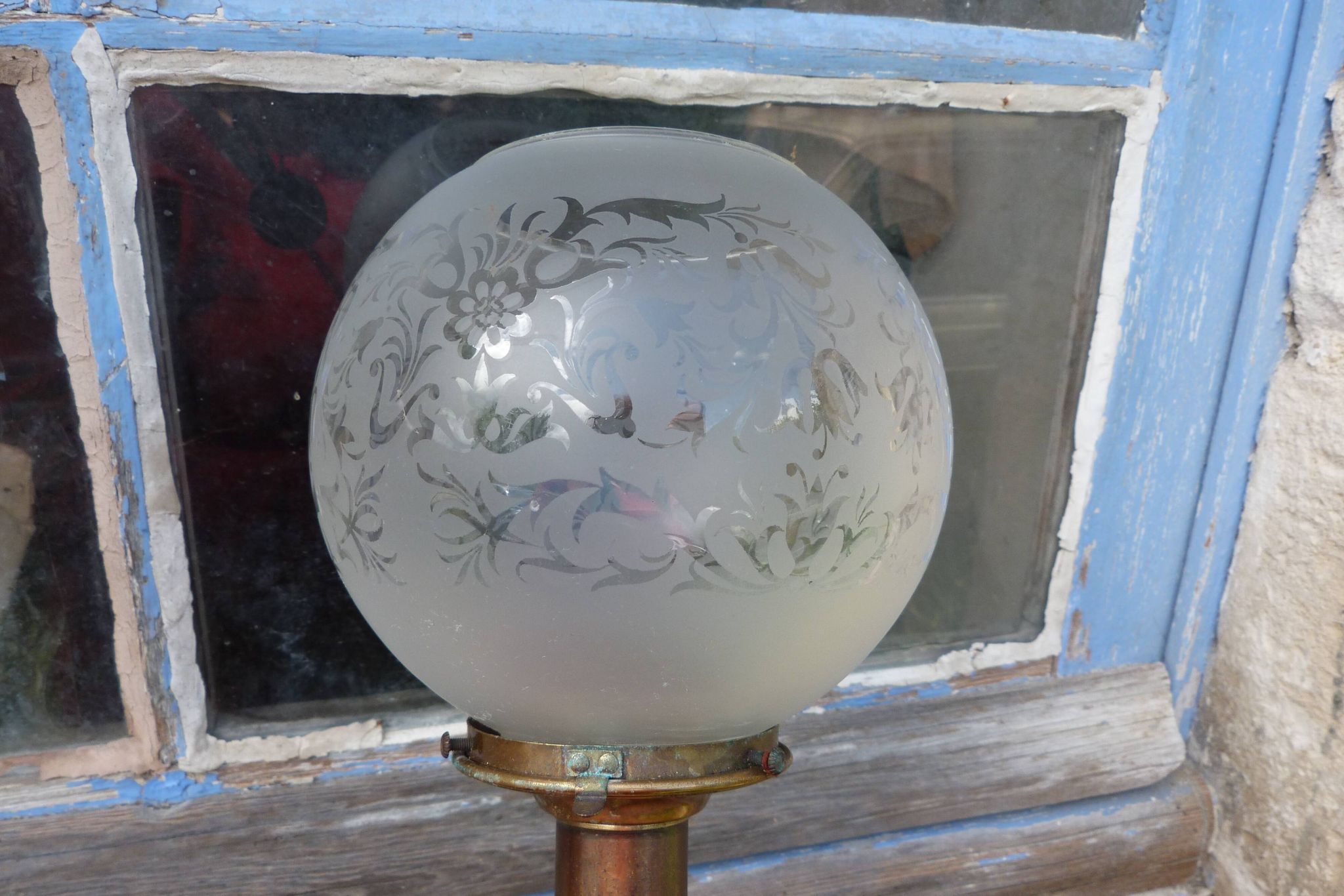 Brass candlestick and DHR system glass boat dinner lamp