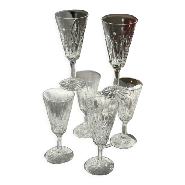 Lot de 6 flutes à champagne style art déco