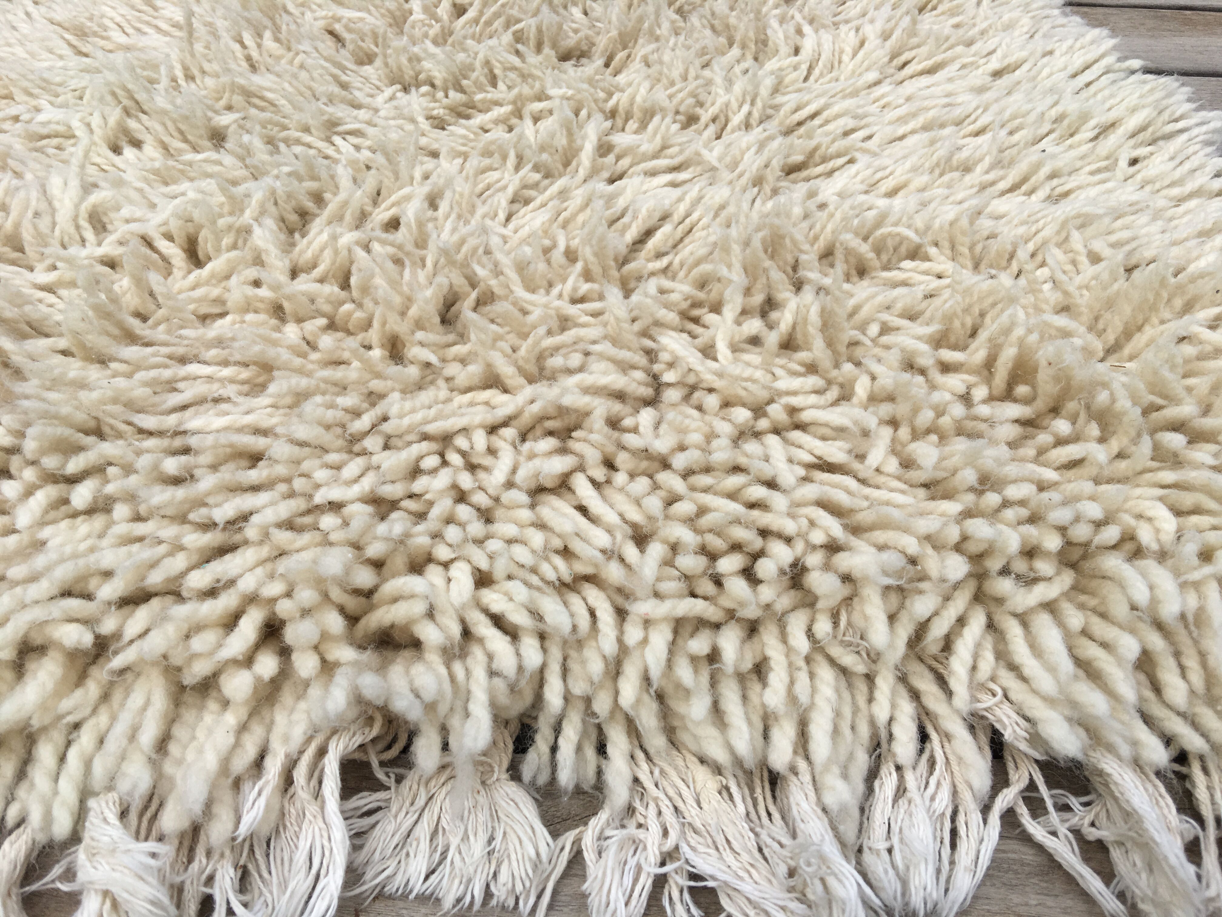 Off-white berber united 158x85cm