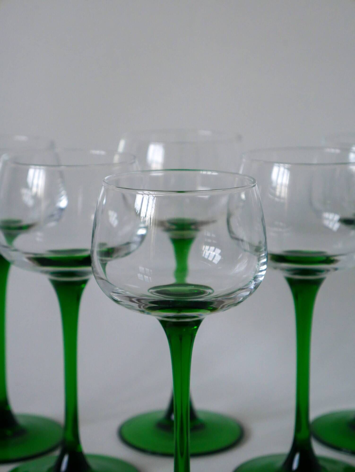 set of 6 green stemmed glasses Made in France Luminarc 1970