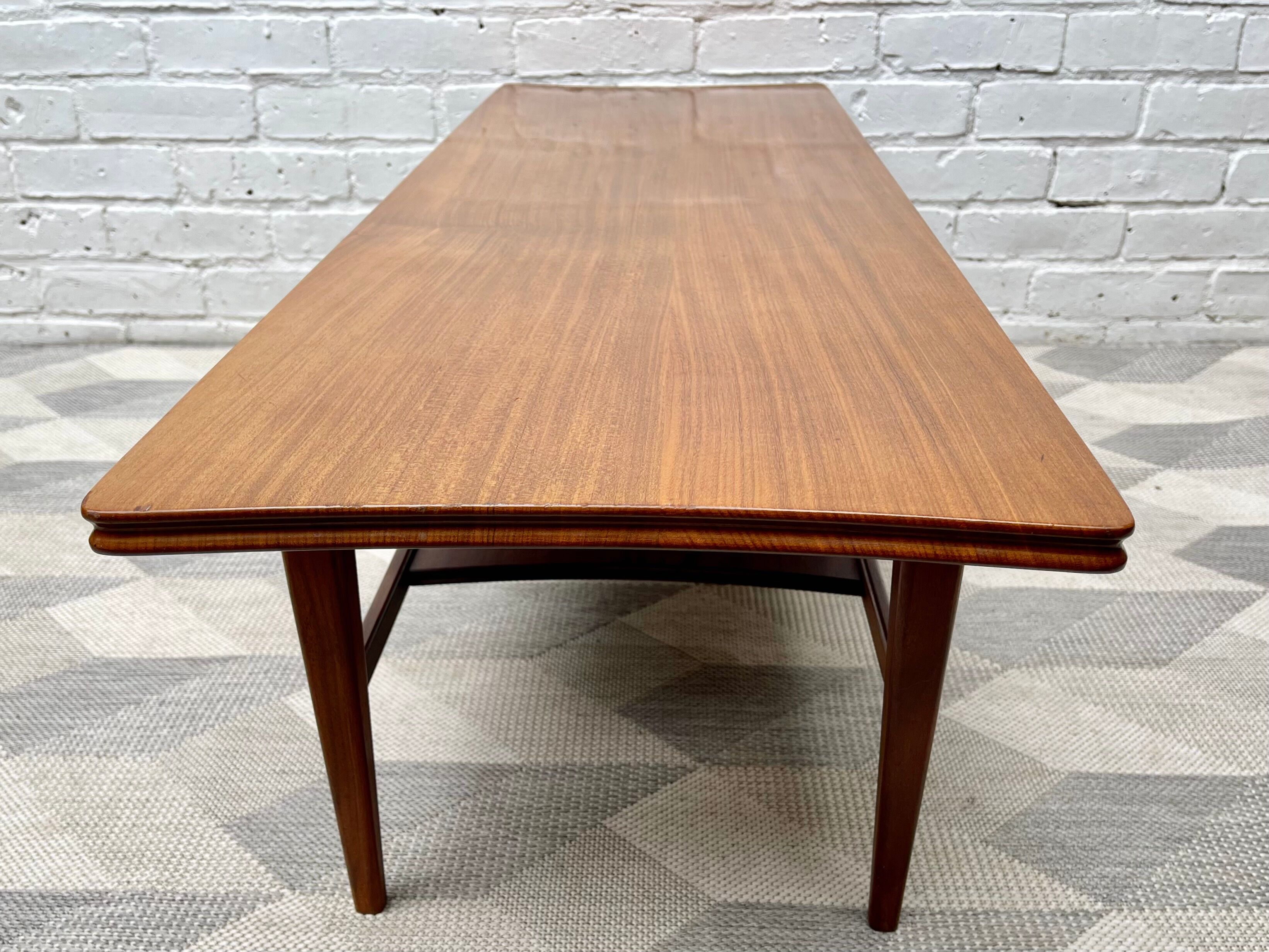 Vintage teak coffee table with shelf