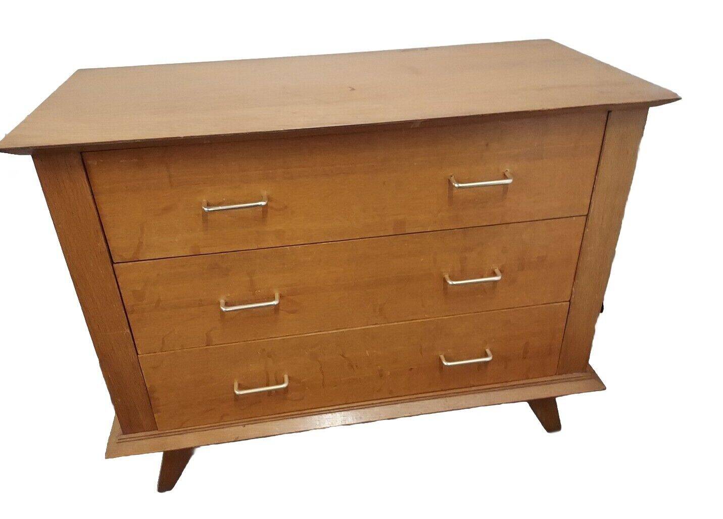 Vintage chest of drawers from the 70s in oak