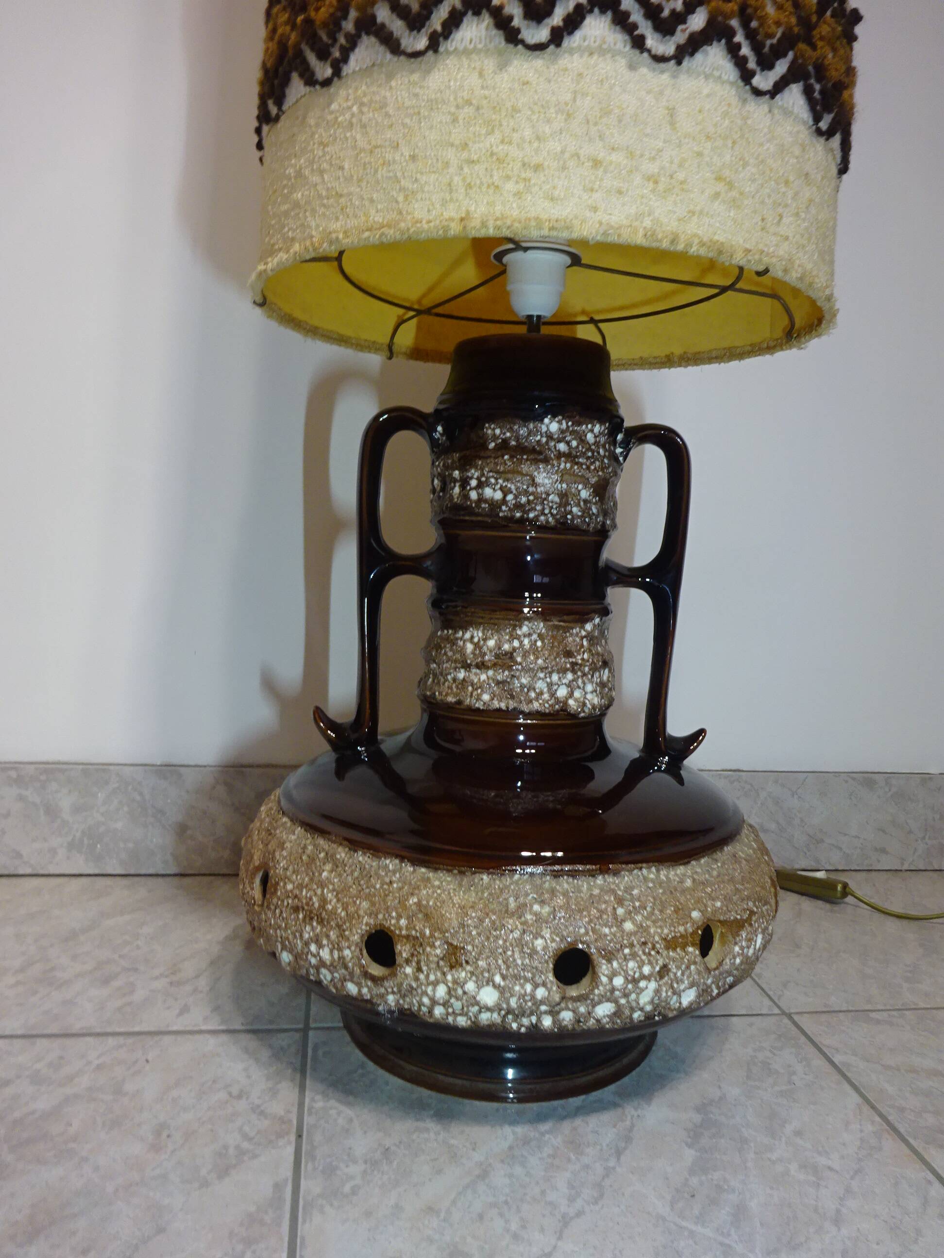 Large vintage floor lamp, 132 cm