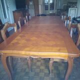 Dining room table. extensions, regency style, cabinetry style, solid cherry
