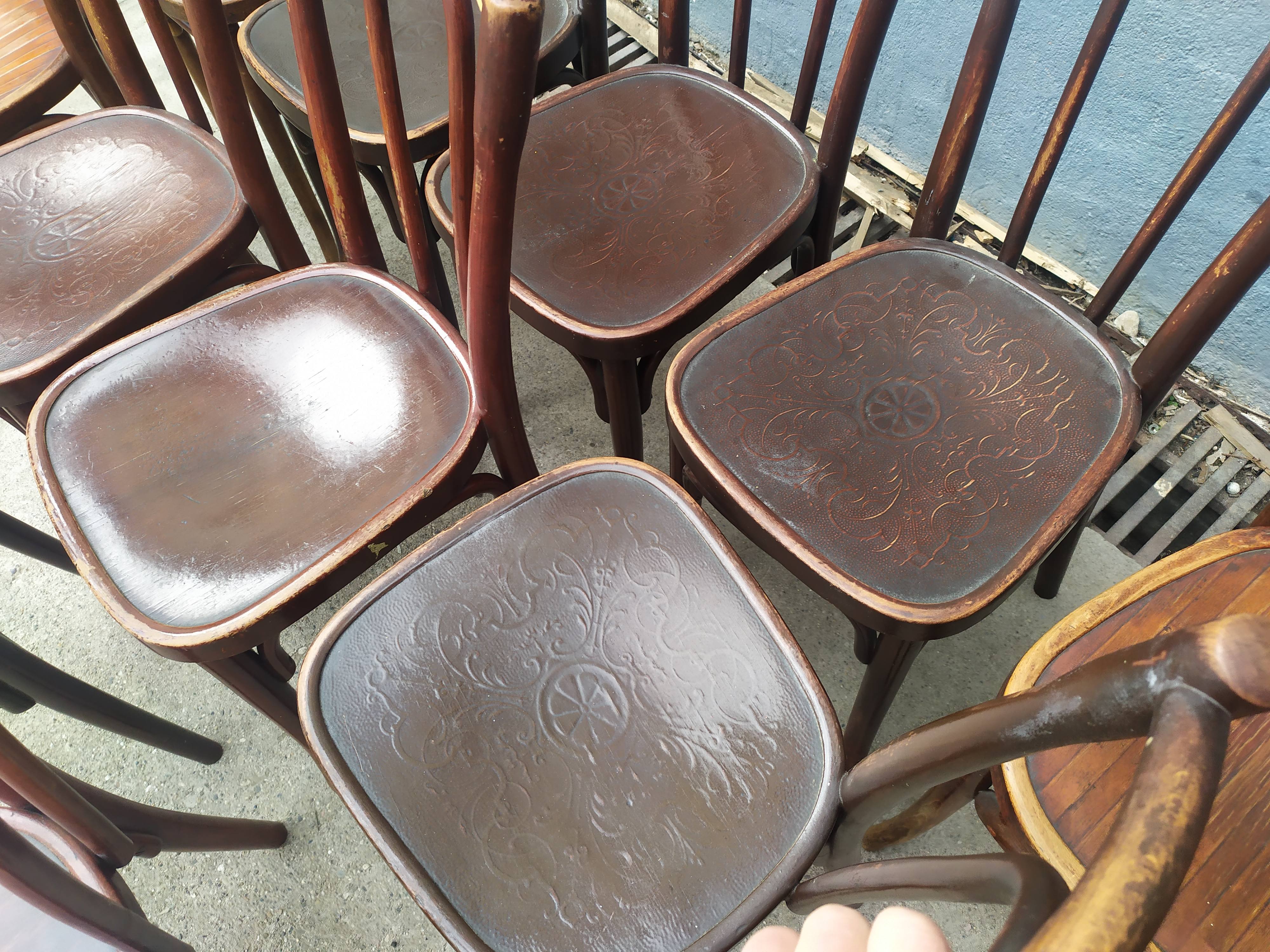Lot de 16 chaises bistrot