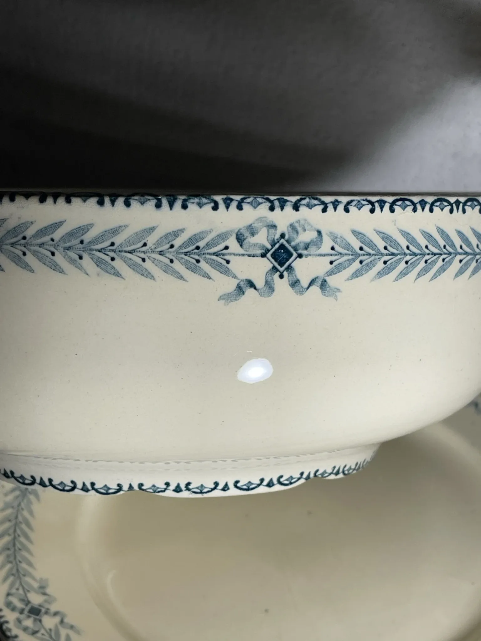 Ancient ensemble in ironstone – Boulenger Choisy-le-Roi, Chin model