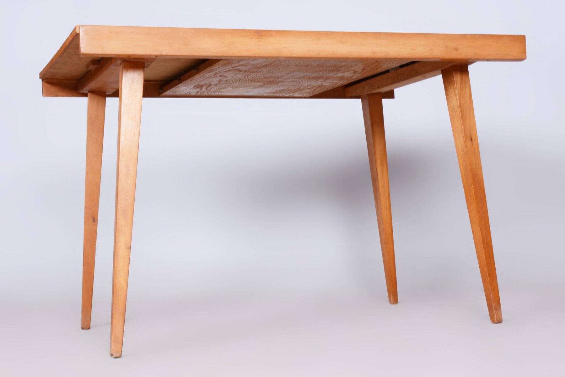 Mid-Century Czech Extendable Table in Beech and Ash attributed to Tatra Pravenec, 1950s