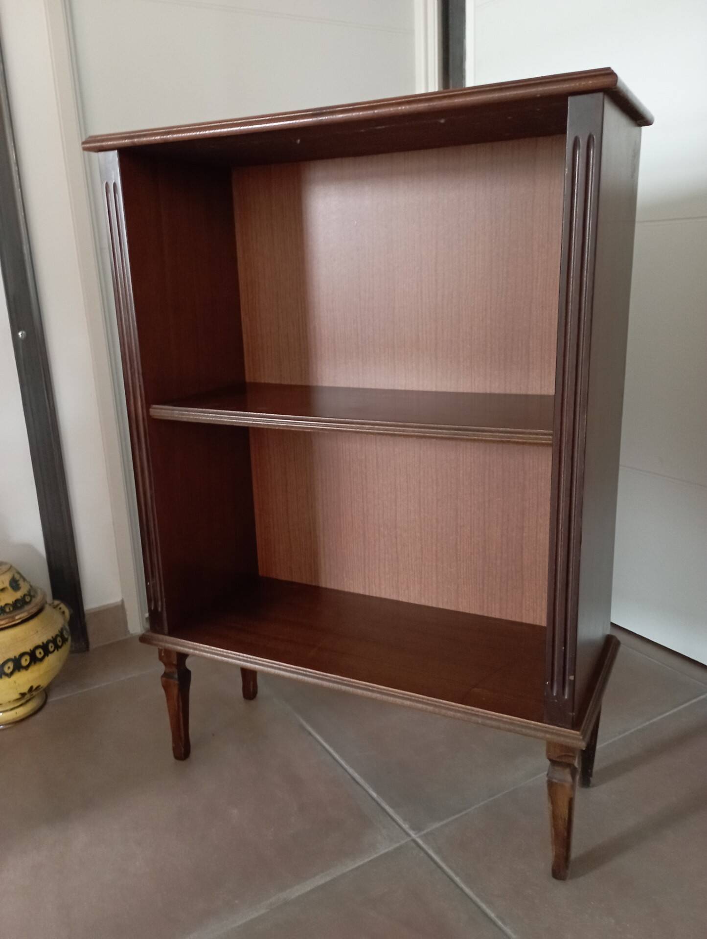 Bibus shelf unit