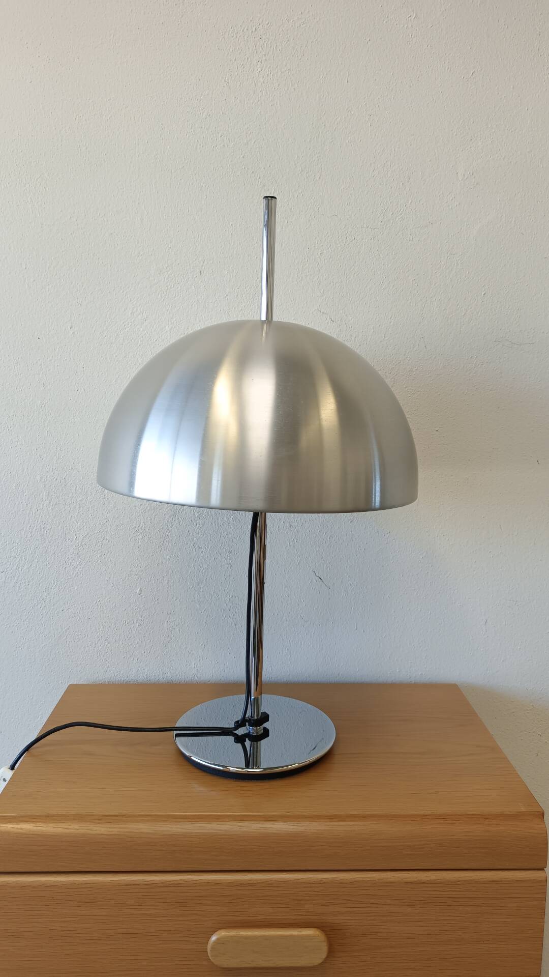 Aluminium mushroom lamp