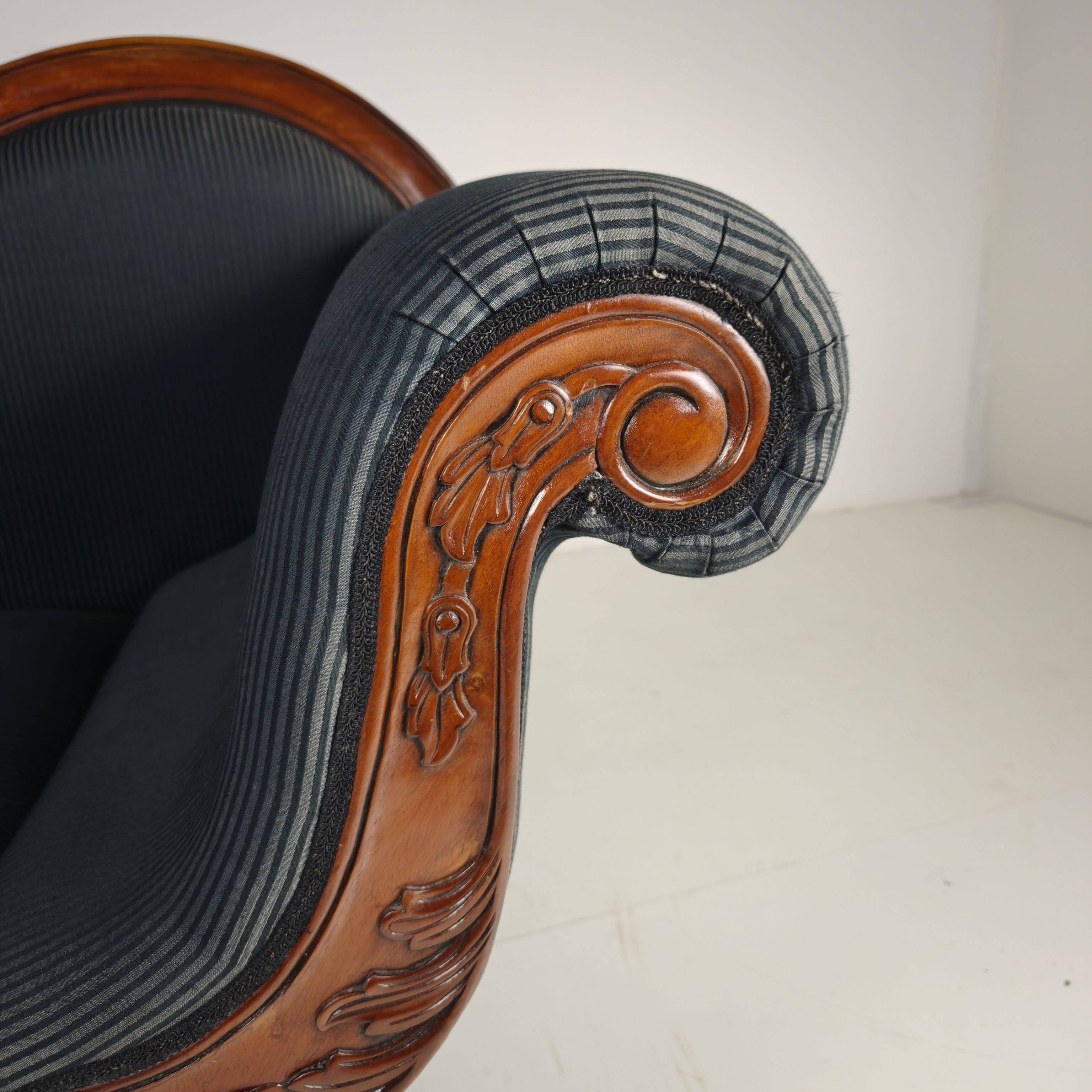 Carved Swan Chaise Longue, 20th Century