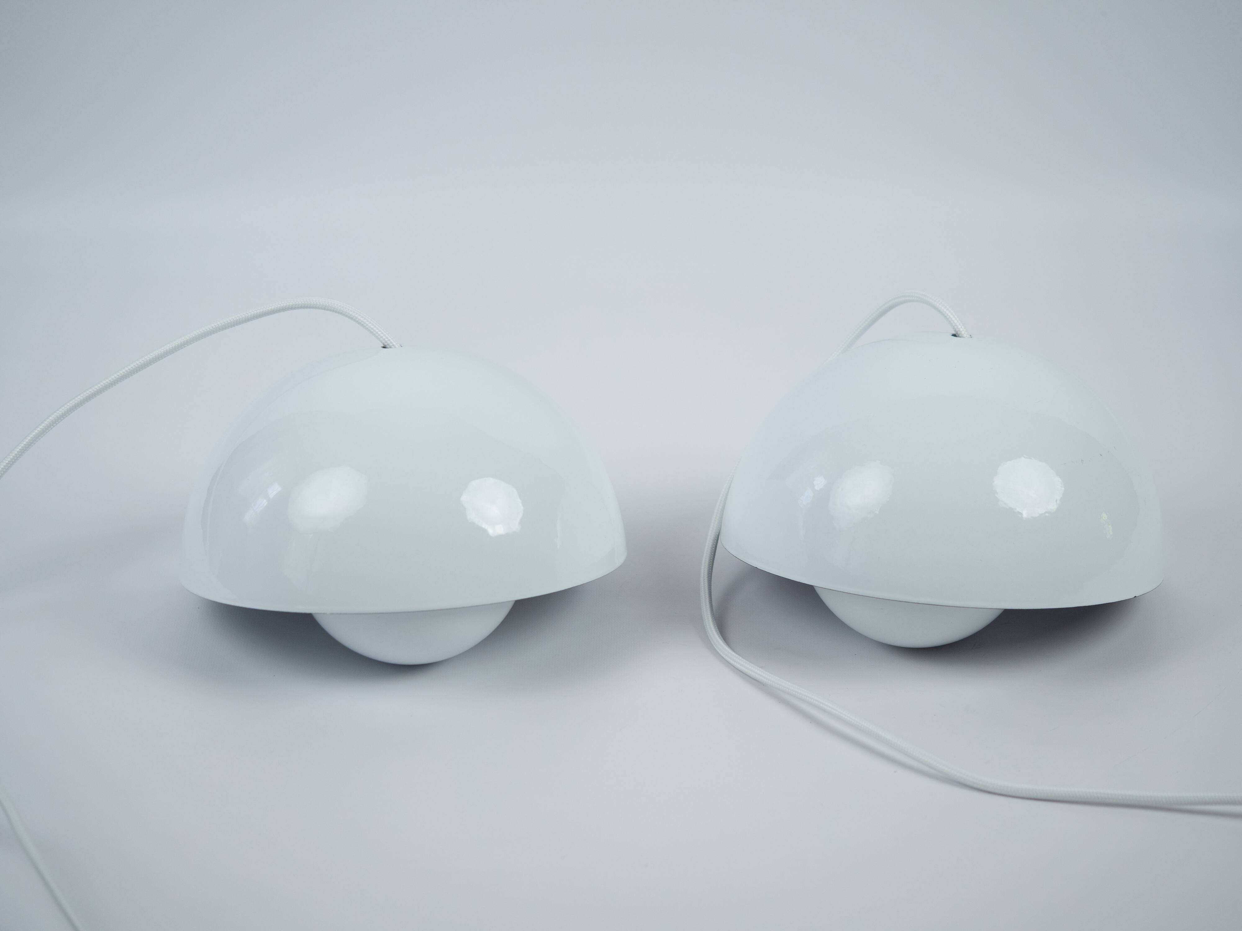 Pair of 2 Flowerpot lamps from Denmark by Verner Panton, Louis Poulsen, 1968