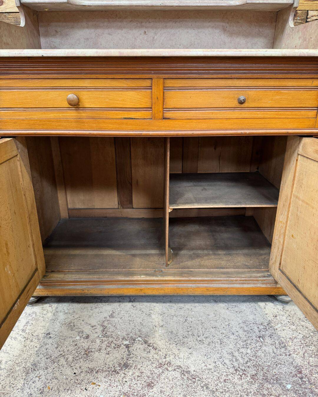 Commode de toilette ancienne