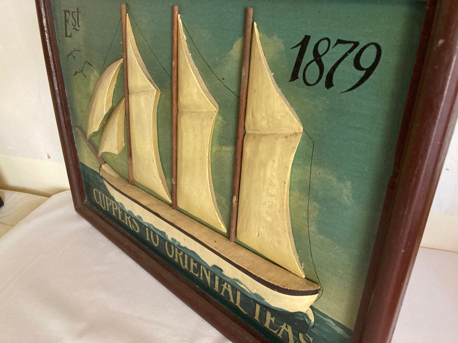 Tableau en bois peint bateau sculpté en relief : Ocean Navigation Co