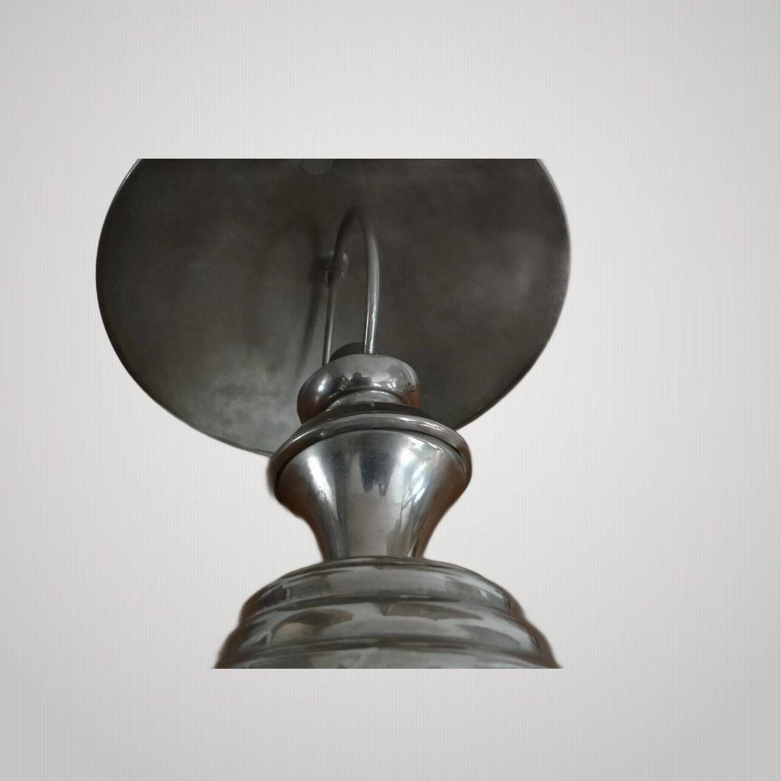 Mushroom lamp from the Art Deco period characteristic of Jacques AD productions.