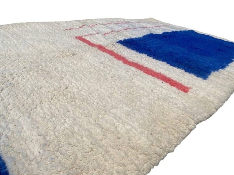 Natural wool rug 250cm x 150cm