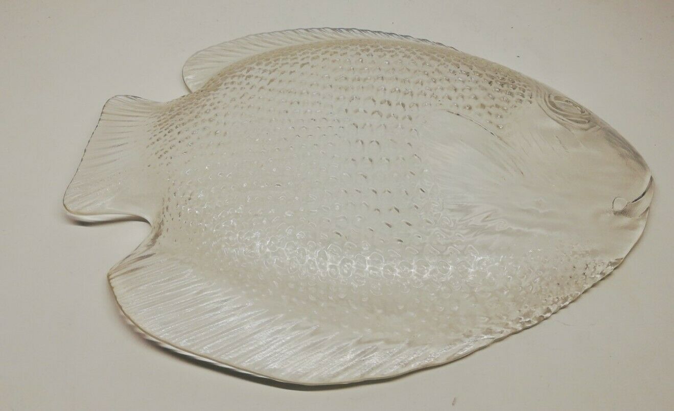 Arcoroc vintage glass fish dish