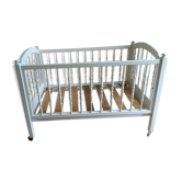 White-bar baby cot