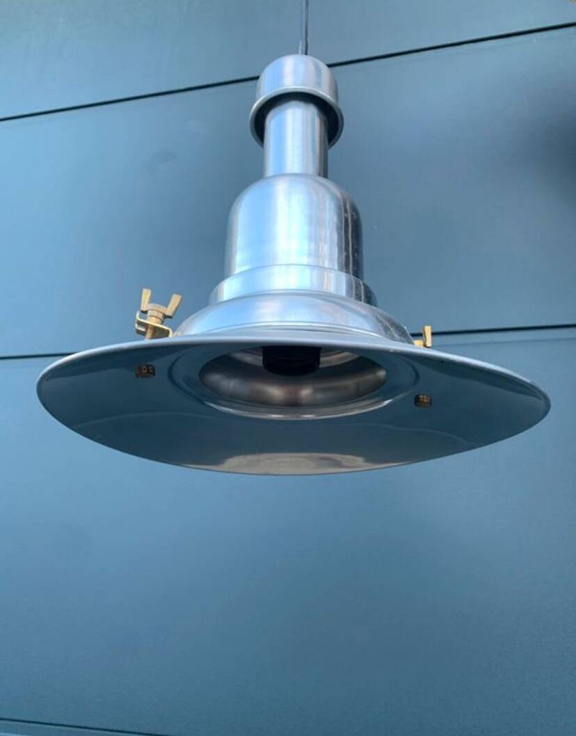 Industrial style aluminum suspension