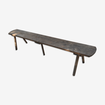Rustic bench with central foot