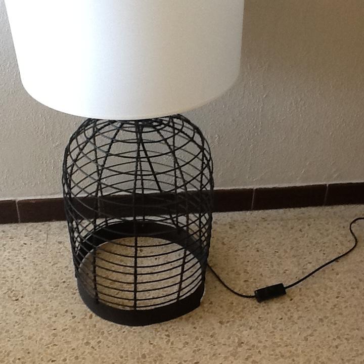 Lamp foot "cage"