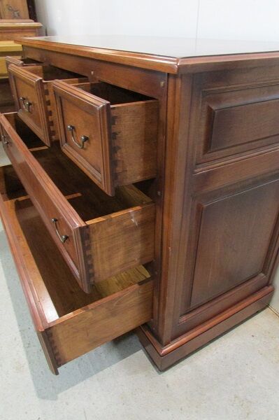 Mahogany trimmer chest of drawers, 5 quality drawers