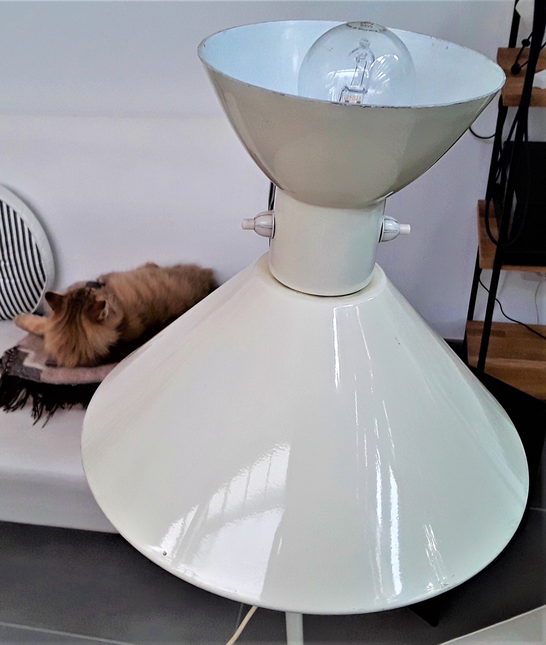 Jumo diabolo lamppost