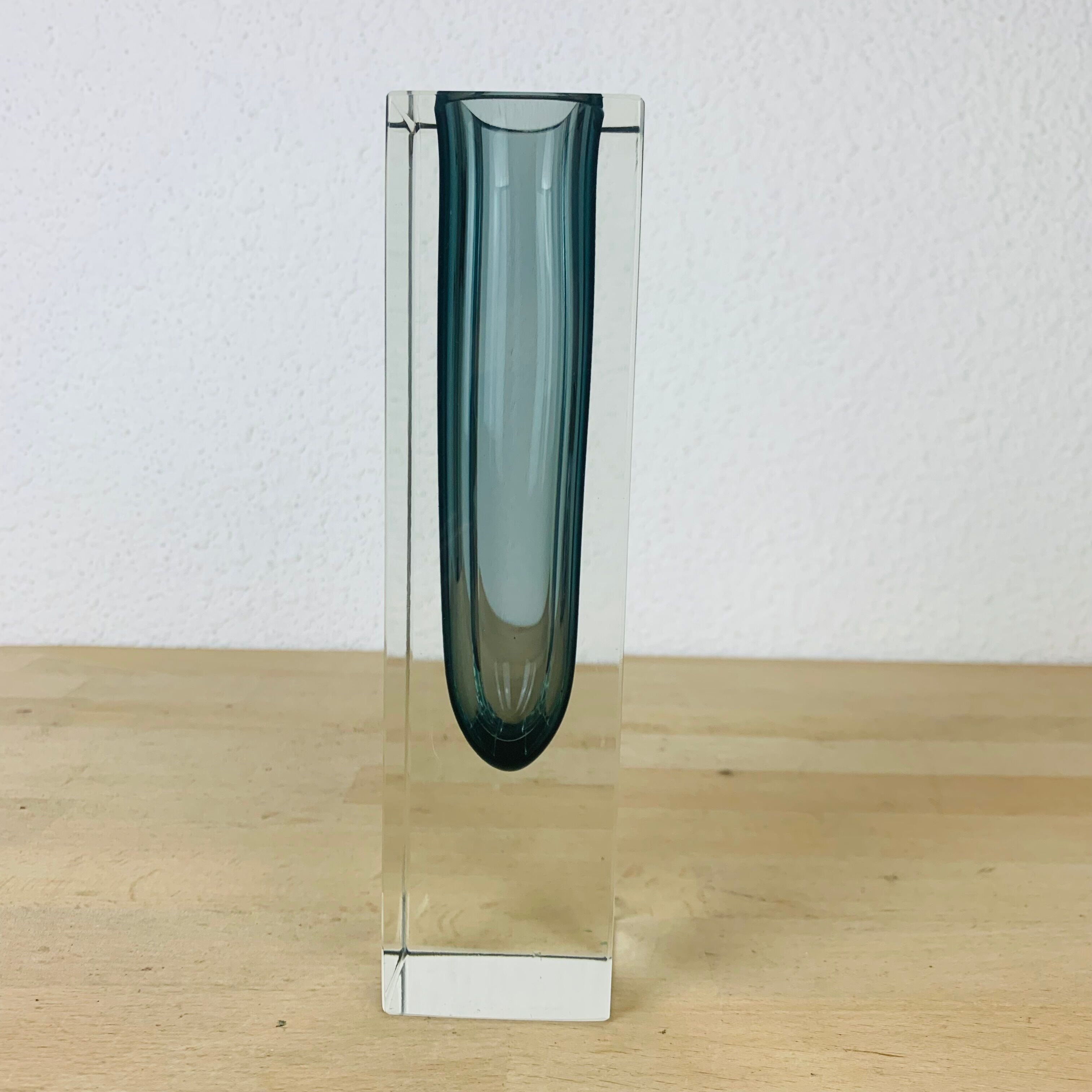 Sommerso vase soliflore in Murano glass