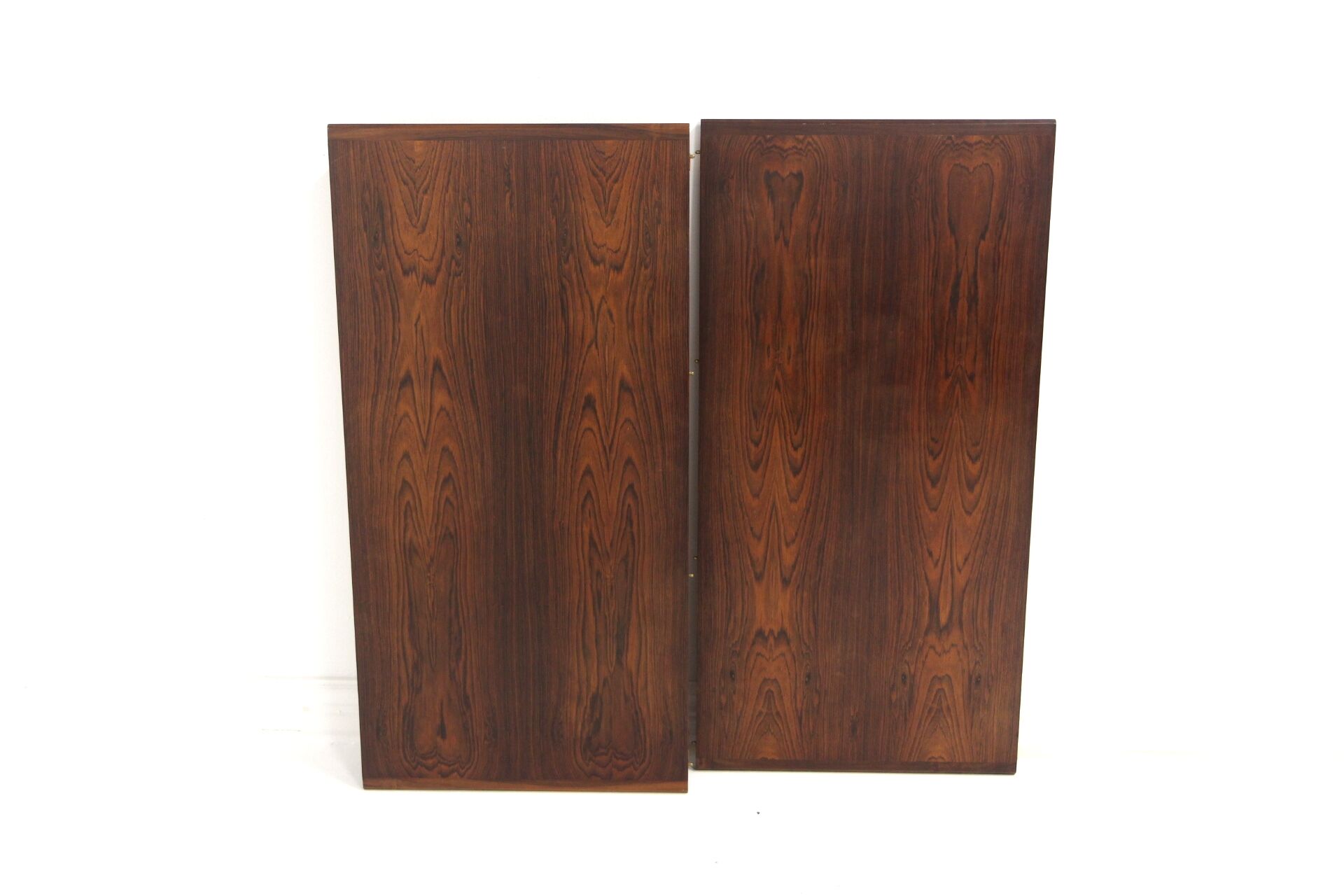 Scandinavian dining table in rosewood, Rosengren, Denmark.