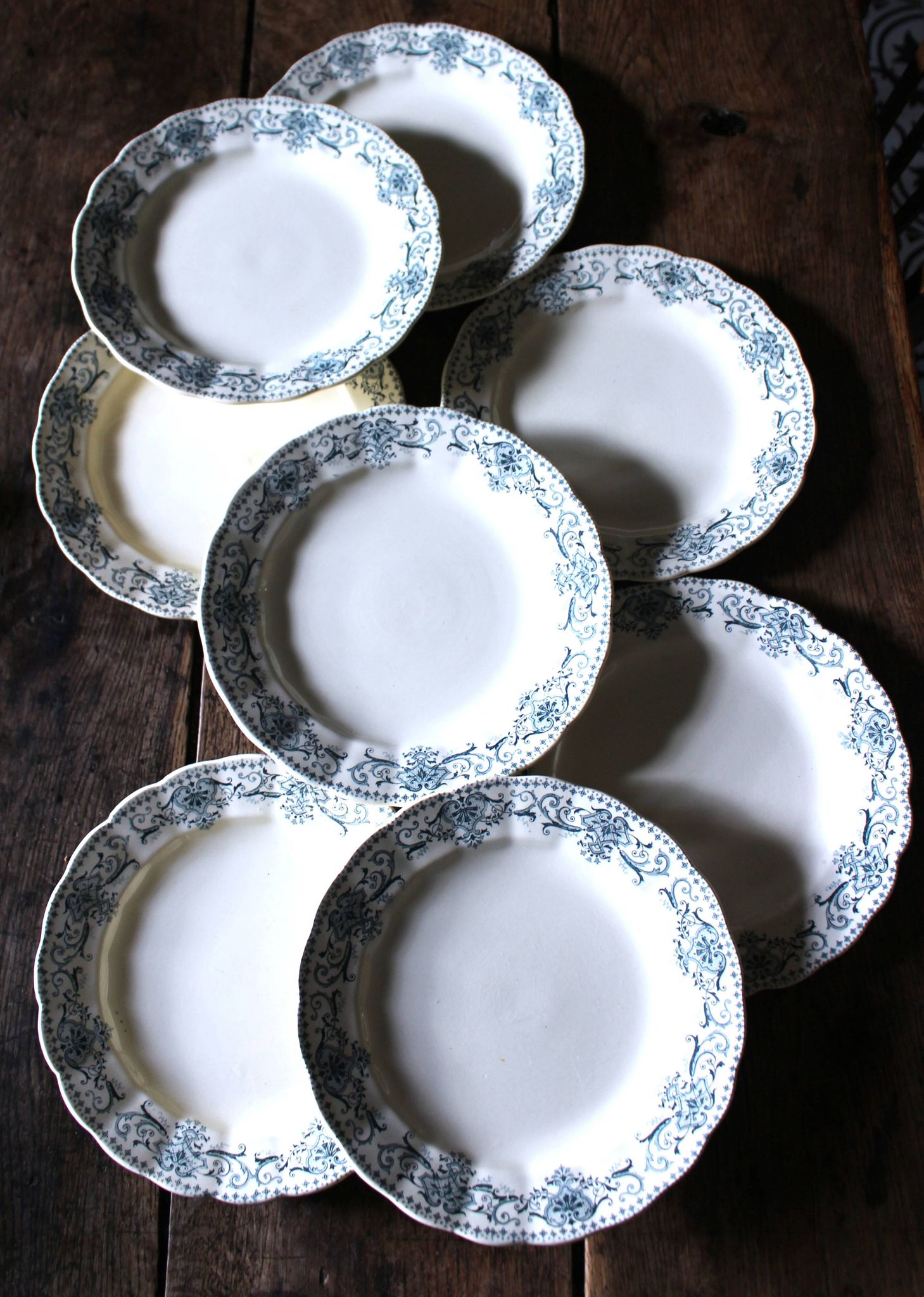 8 assiettes plates en Terre de Fer bleue Verdun HBC