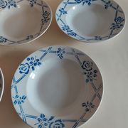 Hollow plates series of five Moulin des Loups Orchies model Bric blue