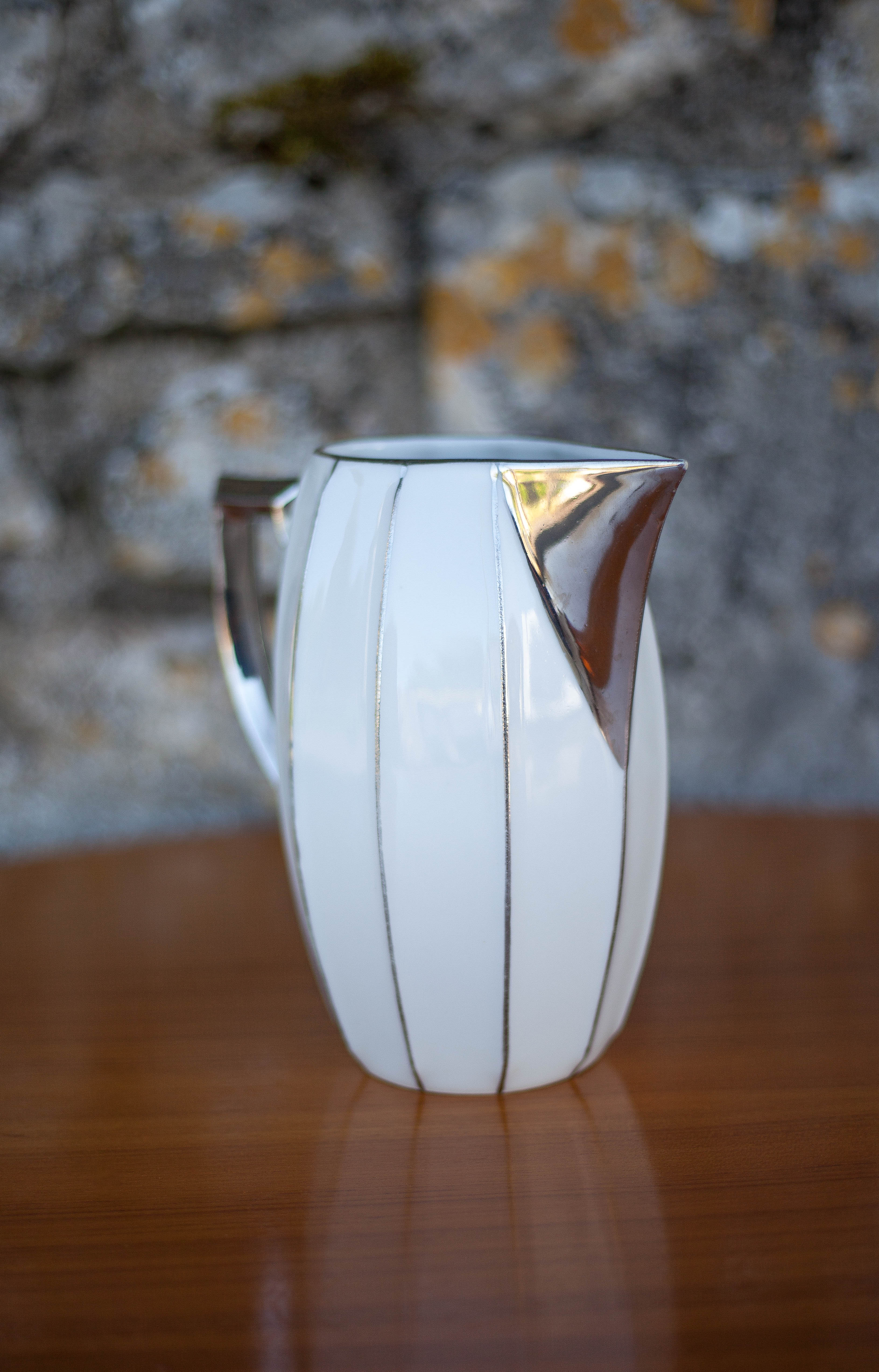 Porcelain pitcher MS France