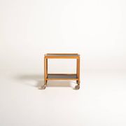 Chariot de service scandinave avec plateau amovible