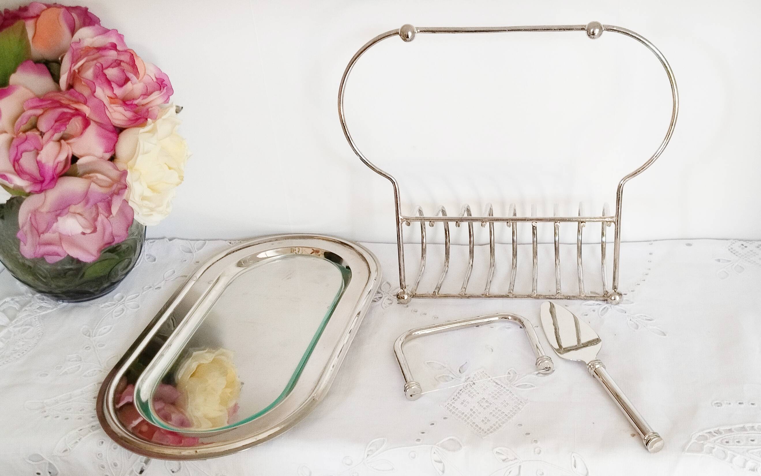 Metal foie gras serving dish, toast rack