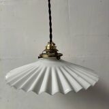Opaline suspension with ceiling light