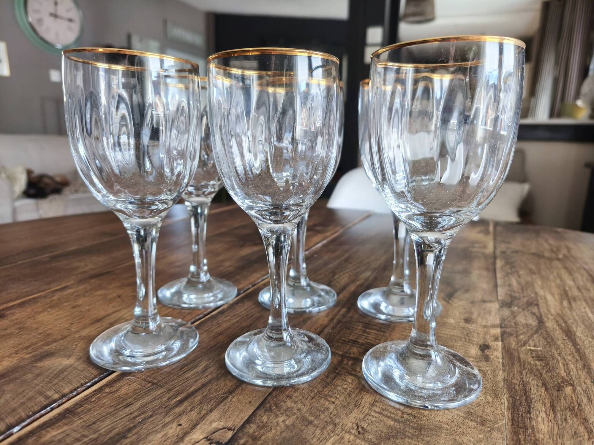 Set of 6 vintage red wine glasses with scrolled drinking rim and gold rim