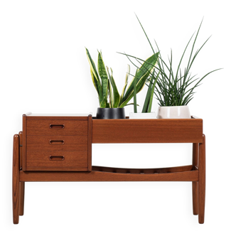 Commode d'entrée et jardinière danoises du milieu du siècle en teck par Arne Wahl Iversen pour Vinde Møbelfabrik