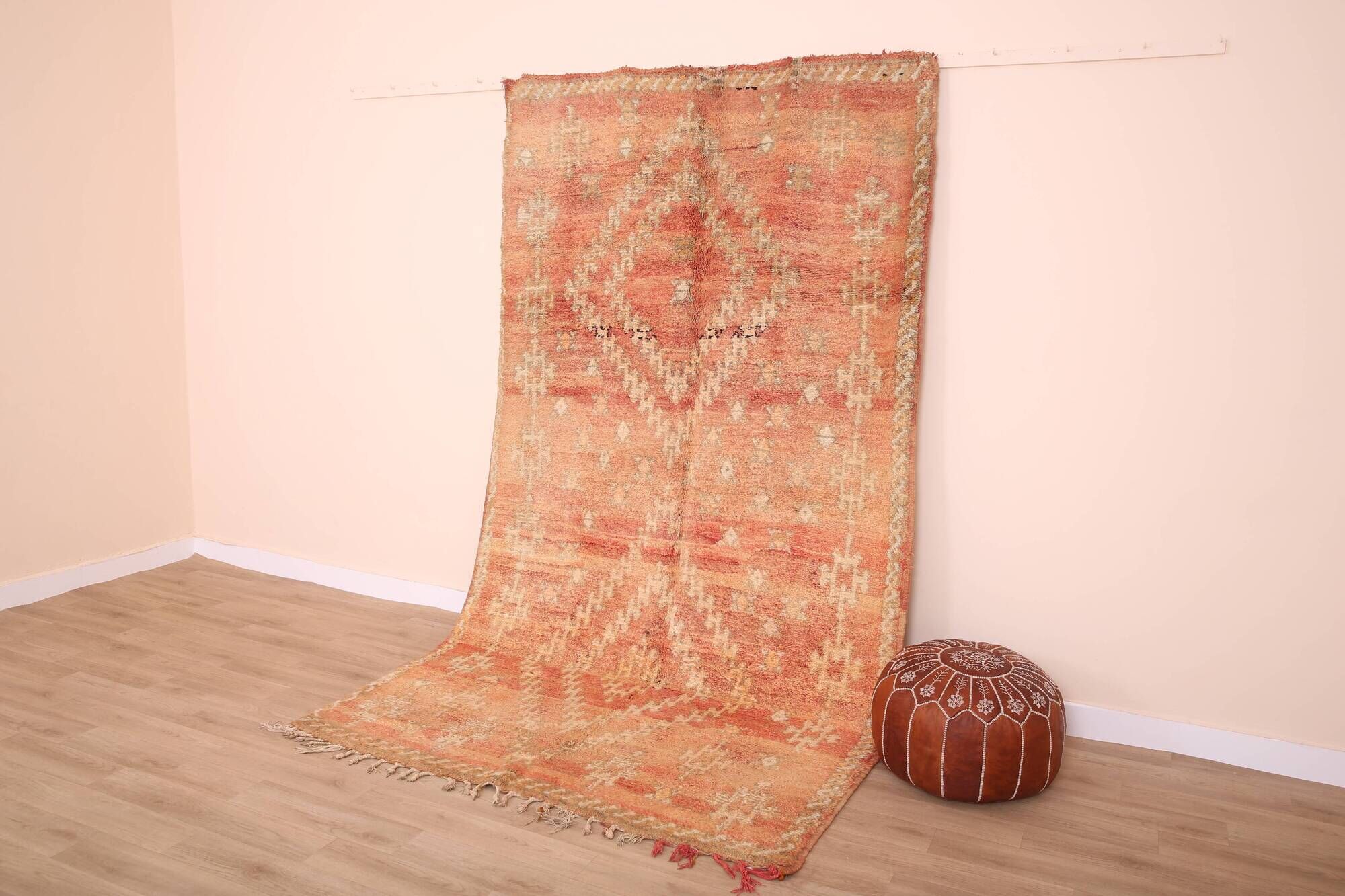 Peach Vintage Moroccan Rug 163 x 289 cm, Berber Wool Rug, Handmade Boho Rug