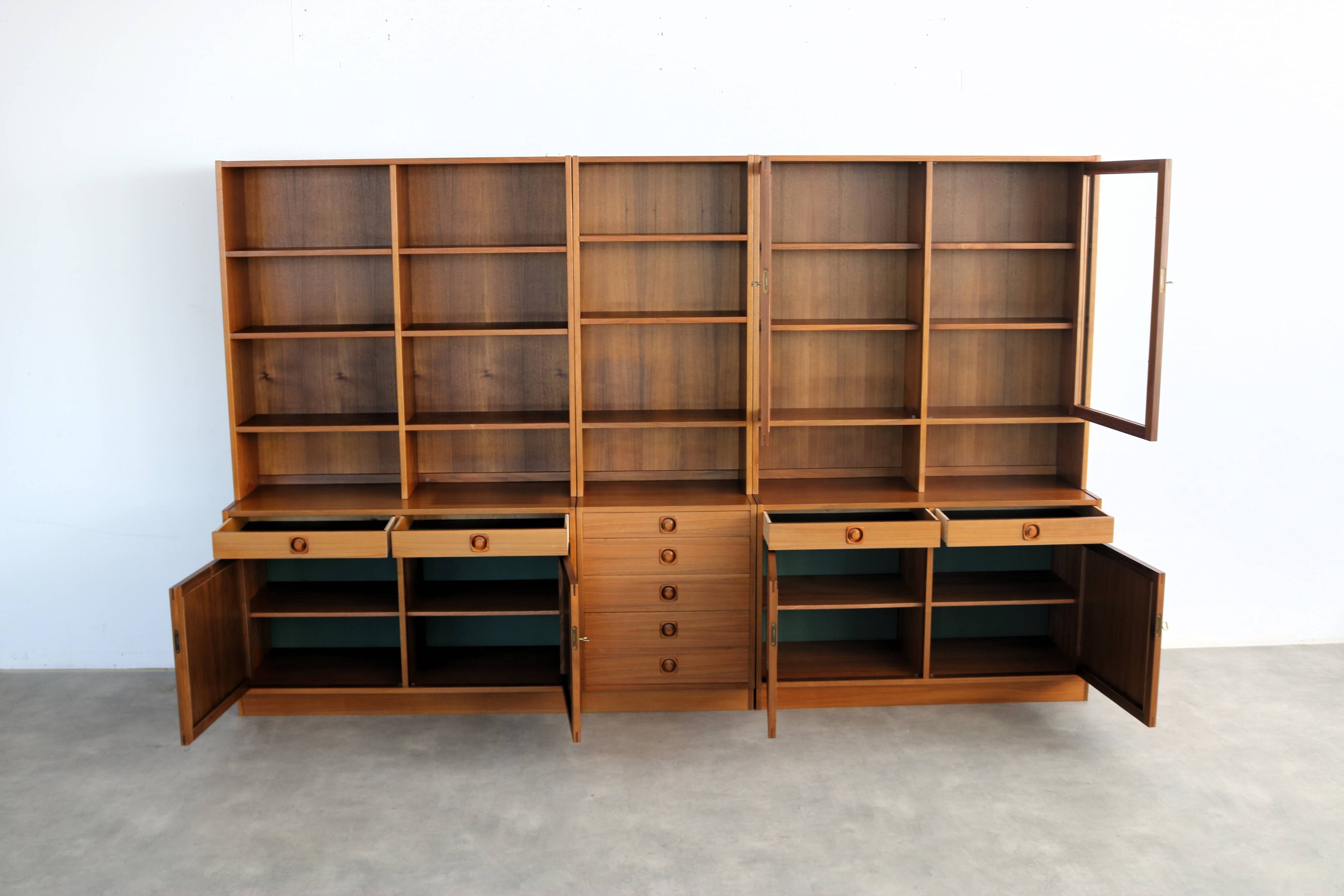 vintage wall unit | bookcase | teak | Swedish