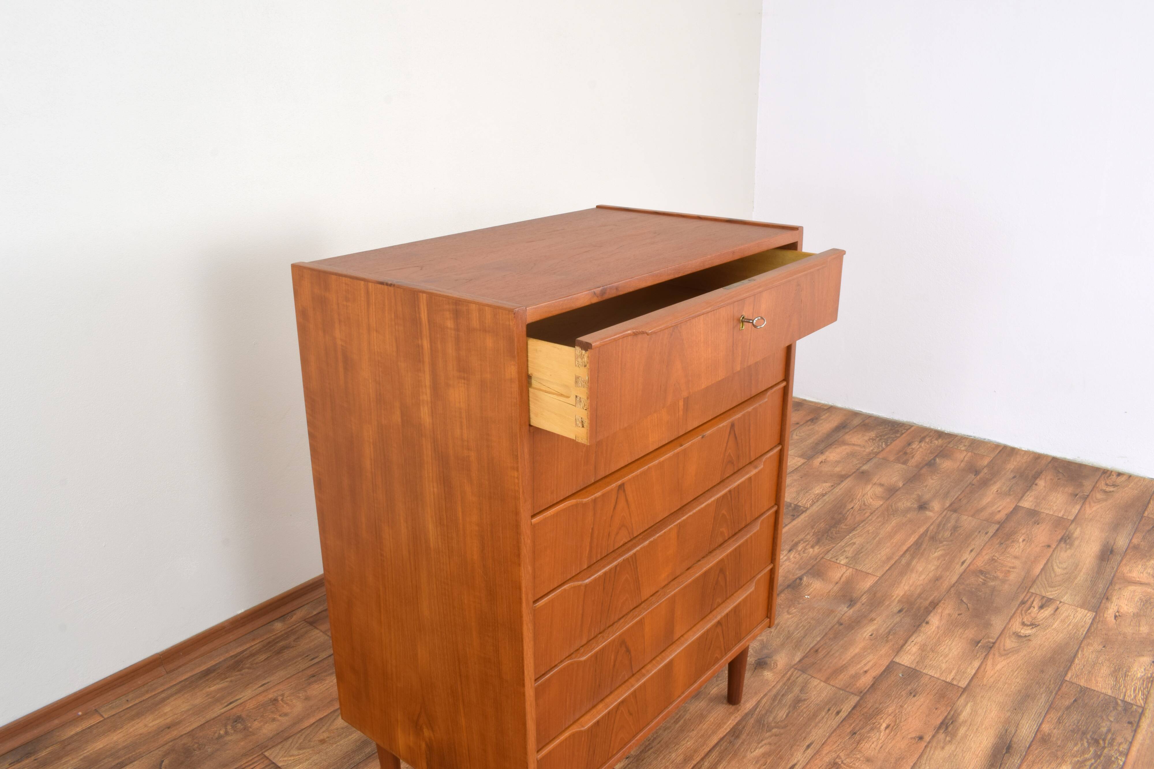 Mid-Century Danish Teak Chest of Drawers, 1960s