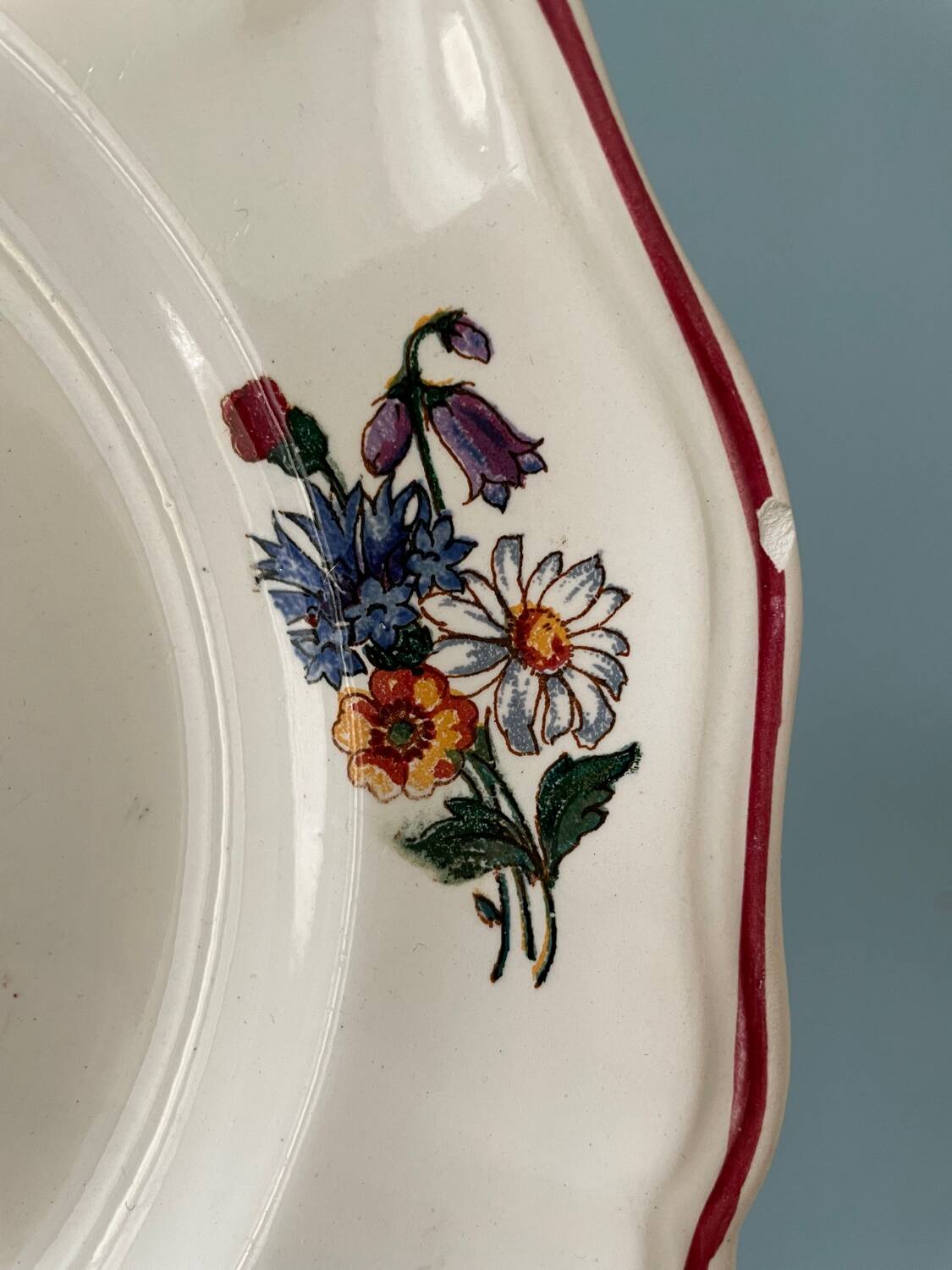 Series of 14 Sarreguemines France flat plates, Agreste collection