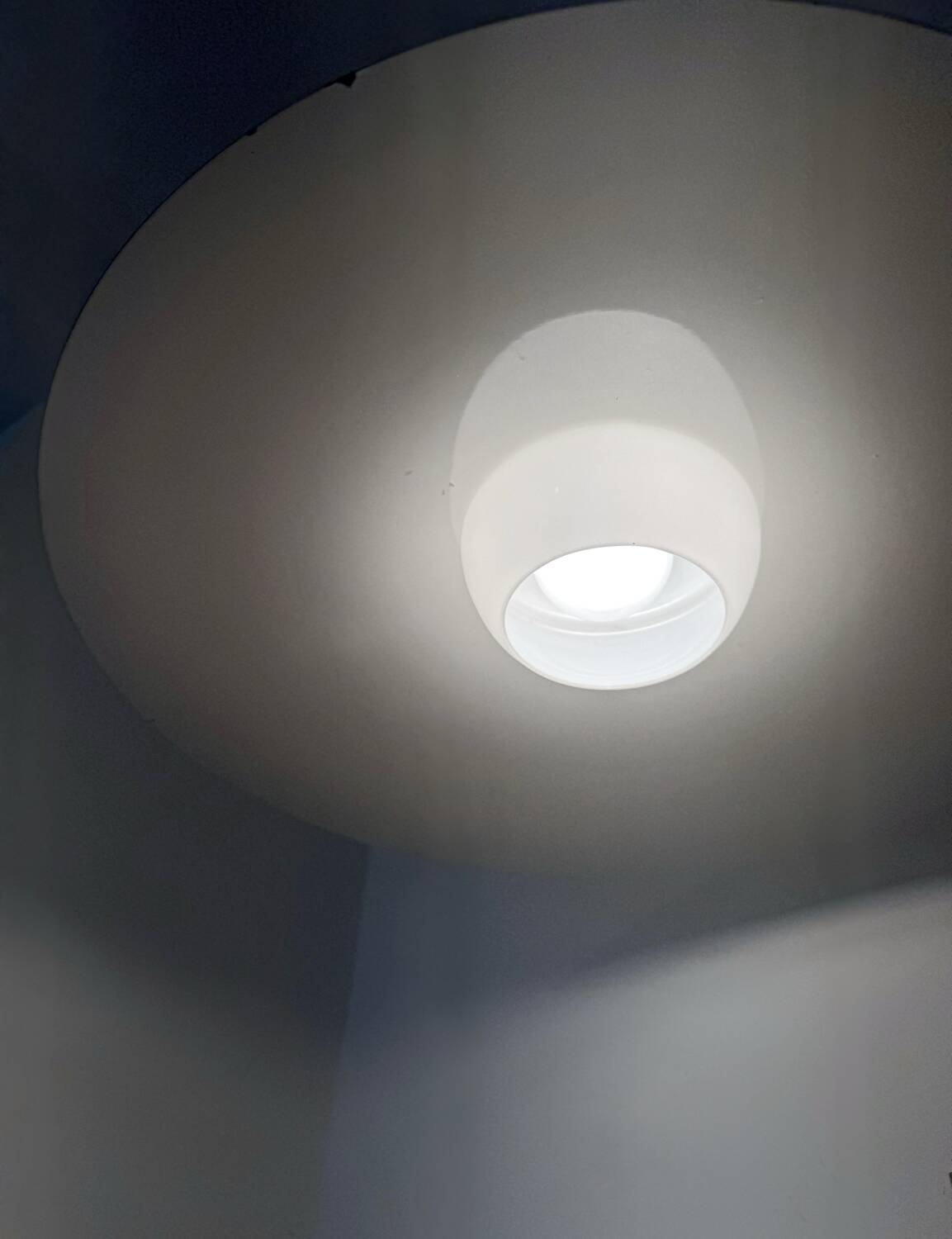 Memphis design chandelier from the 80s