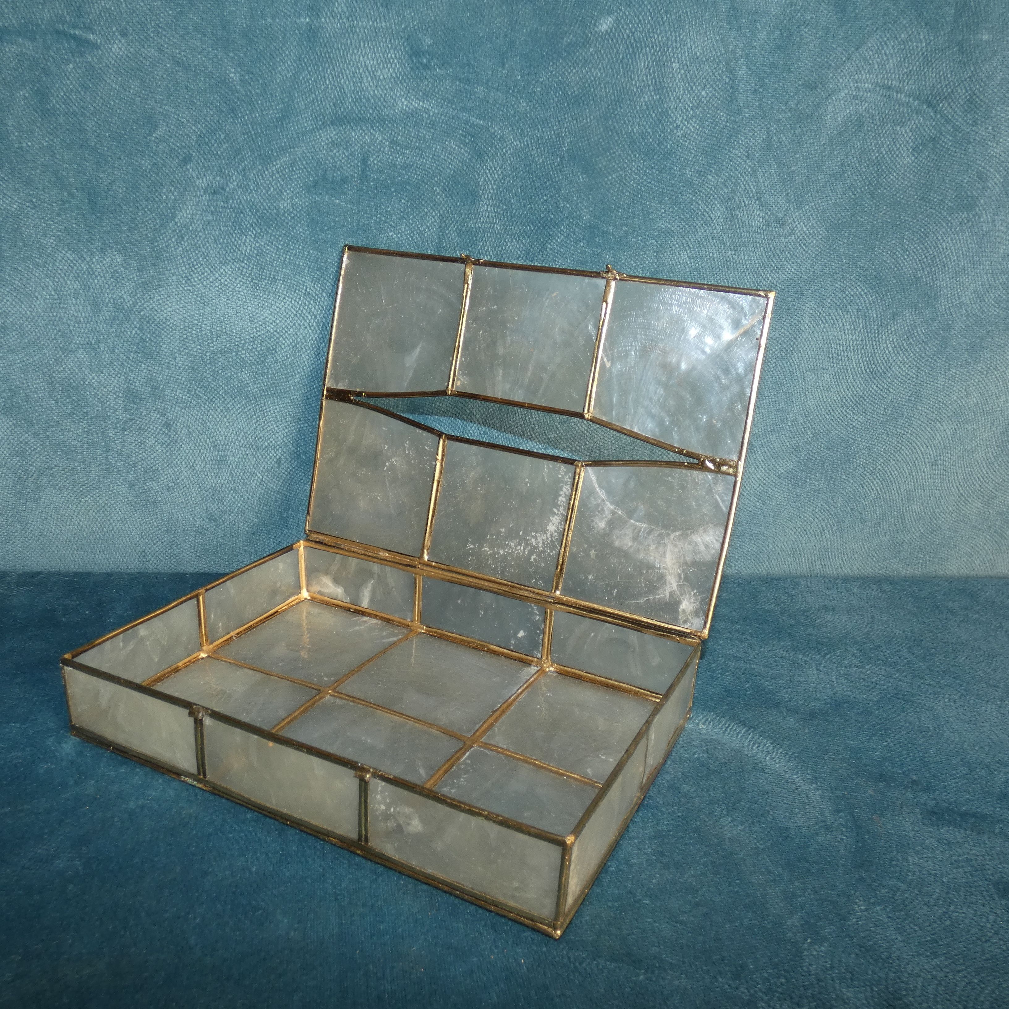 Vintage handkerchief box in philippine mother-of-pearl and circa brass 1970