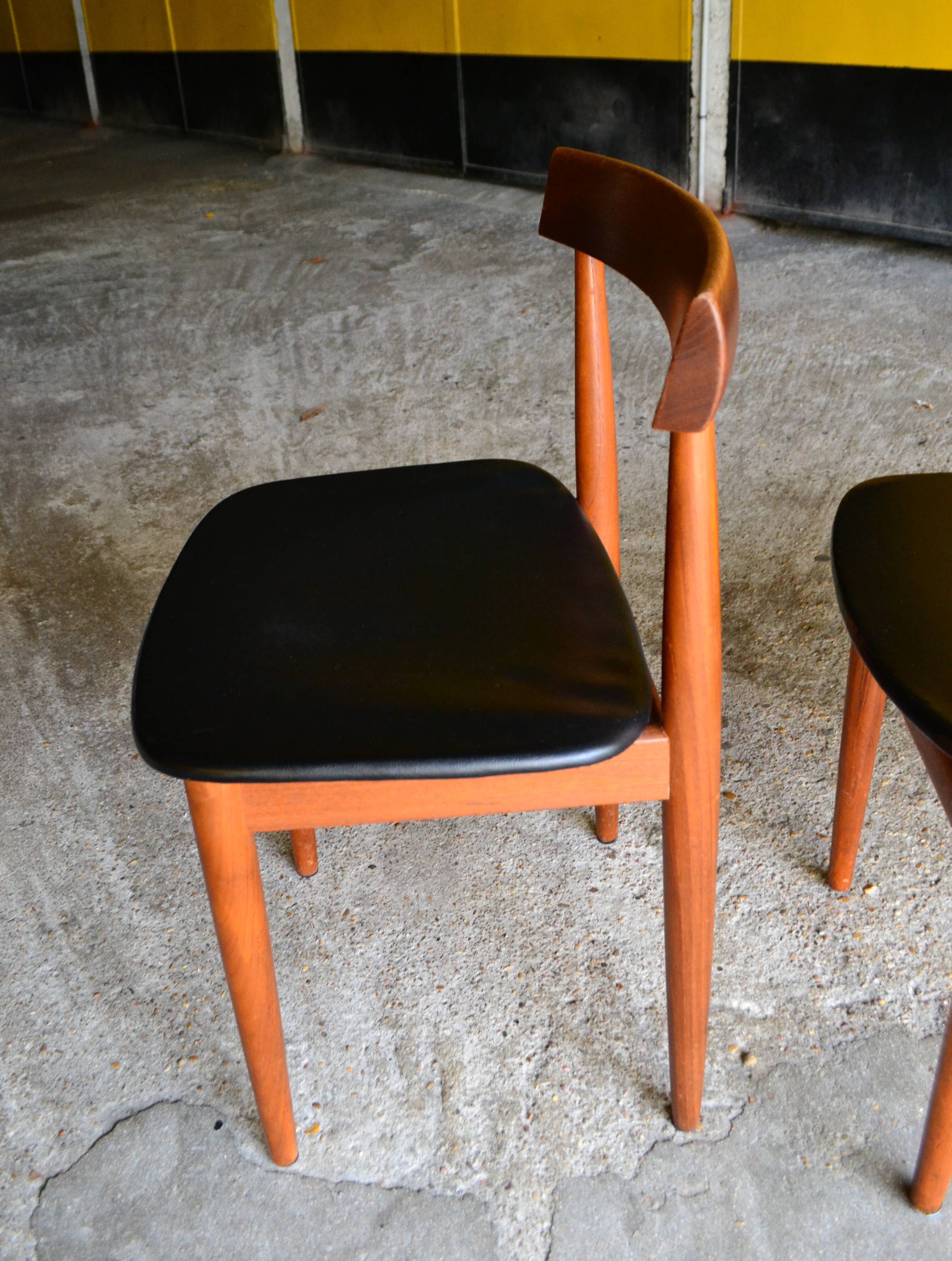 Set of 4 chairs by Hans Olsen for Frem Rojle.